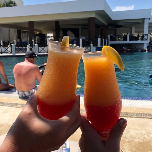 Meet your Posher, Tracey - Picture 1 of 1